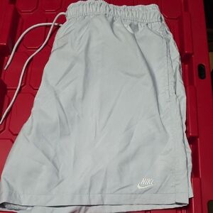 Nike Men's Athletic Shorts in Light Gray